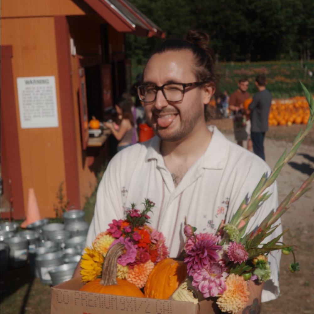 Meet your Posher, Harrison